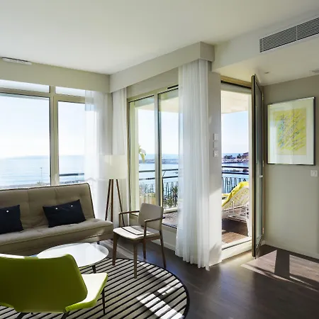 Hotell Napoleon 4*