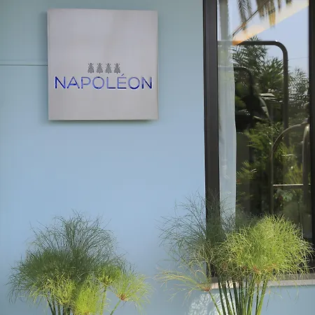 Отель Napoleon 4*