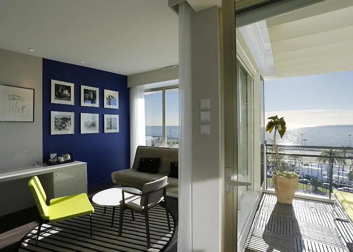 Napoleon Отель Ментона